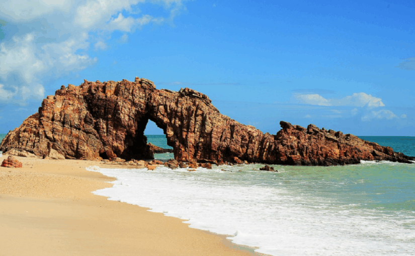 Pedra Furada: o cartão-postal encantador de Jericoacoara